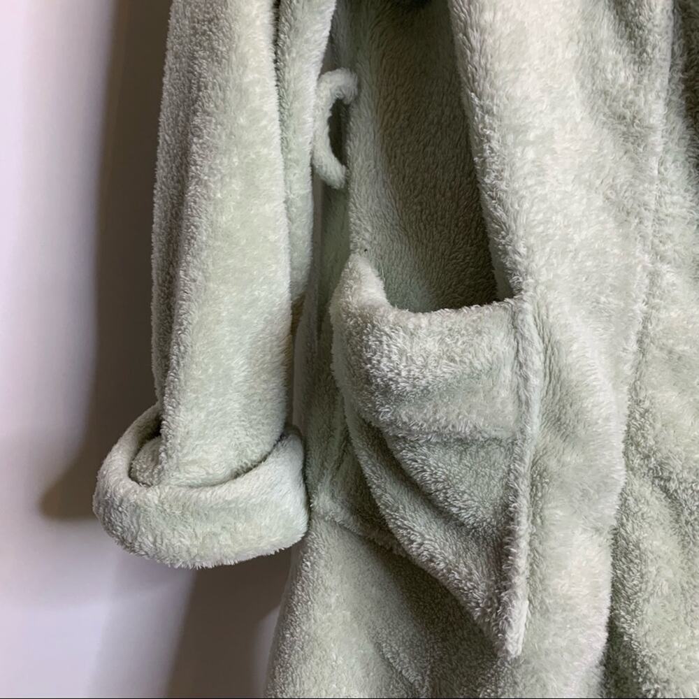 Wildfox light sage green Pillow Talker embroidered hooded robe size Large - Picture 6 of 13